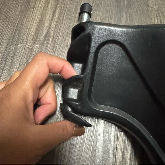 BOB Gear Snack Tray for Single Jogging Stroller - Picture 3 of 8